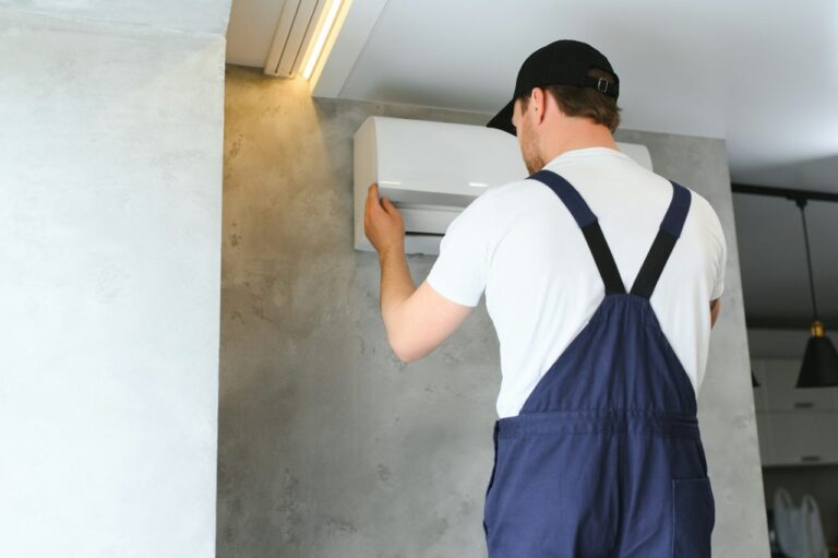 service-man-is-cleaning-repair-and-maintenance-of-air-conditioner-1-4